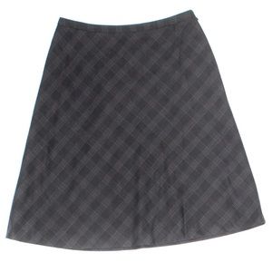 Talbots gray and white skirt. Super cute.